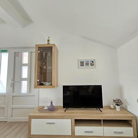 Apartment Vip Pirovac Dış mekan fotoğraf